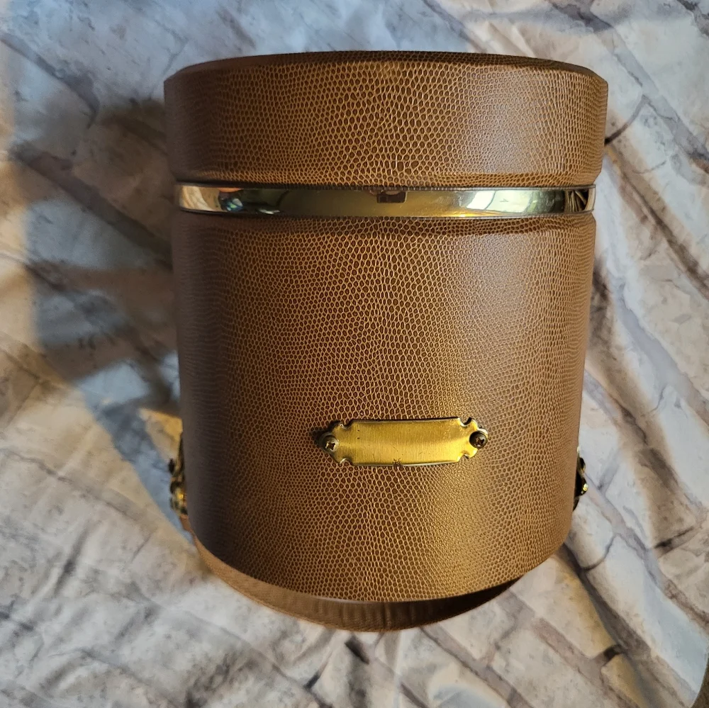 Faux leather Ice Bucket